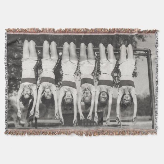 Showgirls auf Affenbars, spielerisches Design. Decke (Vorderseite)