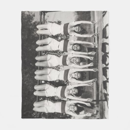 Showgirls auf Affenbars, spielerisches Design. Fleecedecke (Vorderseite)