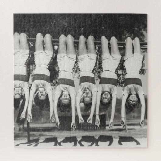 Showgirls auf Affenbars, spielerisches Design. Puzzle (Vertikal)