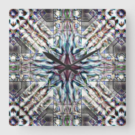 Showtextur Kaleidoskop in sandig silbrigen Farben Quadratische Wanduhr