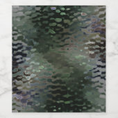 Showy Scaly Plaques, die über dunklen Fonds schwim Weinetikett (Einzelnes Label)