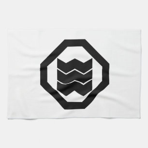 Shrinkage-förmiges Kanji für drei in Oshiki Geschirrtuch