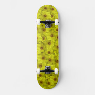 Shrubby Cinquefoil Nahtloses Muster Skateboard