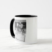 Shuffleboard Tasse (Vorderseite Links)
