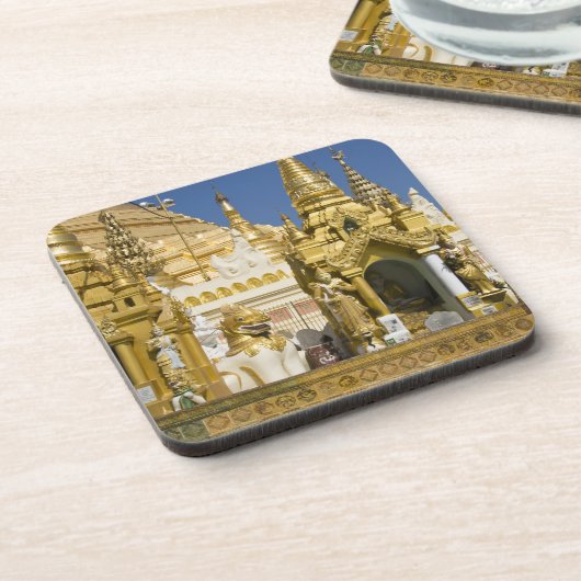 Shwedagon Pagoda (Paya), großer Tempelplatz, der Untersetzer (Linke Seite)