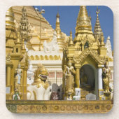 Shwedagon Pagoda (Paya), großer Tempelplatz, der Untersetzer (Vorderseite)