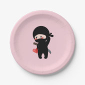 Shy Blushing Ninja Holding Origami Paper Heart Pnk Pappteller (Vorderseite)