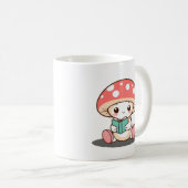 Shy Mushroom hält ein Buch Kaffeetasse (VorderseiteRechts)