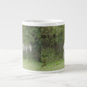 Shy White Horse Tasse (Vorderseite)