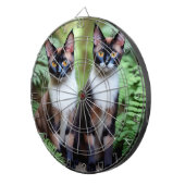 Siamkatzen, Dartboard mit Dartboard Dartscheibe (Vorderseite rechts)