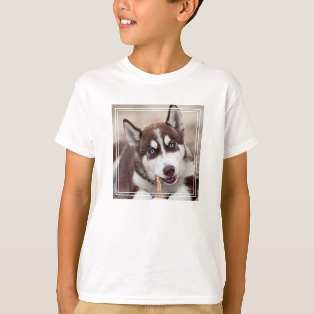 Siberischer Husky-Welpe am Strand T-Shirt (Vorderseite)