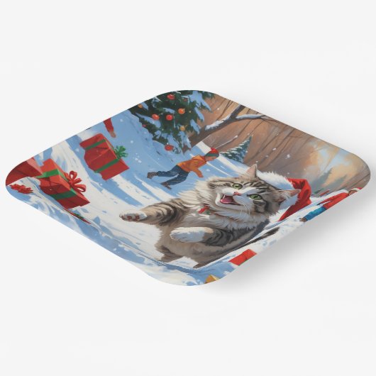 Sibirische Katze läuft im Schnee mit Weihnachtsmüt Pappteller (Gewinkelt)