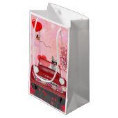 Sibirischer Huskyfahrer mit Herzvalentiner Kleine Geschenktüte (Vorderseite Schrägansicht)