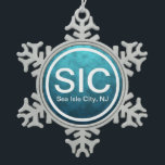 SIC NJ Sea Isle City New Jersey Beach Tag Schneeflocken Zinn-Ornament<br><div class="desc">SIC NJ Sea Isle City New Jersey Beach Tag Snowflake Weihnachtsschmuck -</div>