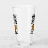 sich ein Leben ohne Bier vorstellen, ein lustiger  Glas (Links)