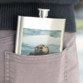 Sich hin- und herbewegender Otter Flachmann (Beispiel)