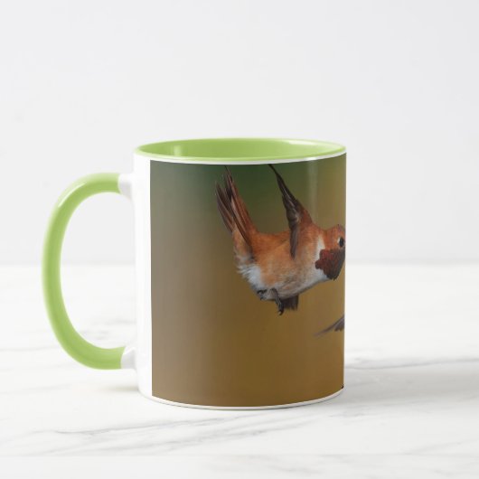 Sich hin- und herbewegender Rufous Kolibri Tasse (Links)