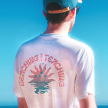 Sich nicht lehren lustige Lehrer Sommerpause T-Shirt<br><div class="desc">Suchen Sie eine lustige Möglichkeit, Ihre Liebe für den Strand auszudrücken und zu lehren? Sehen Sie sich nur das lustige Sommerpausendesign der Lehrerin "Beaching Not Teaching" an! Es ist die perfekte Art, jedem lassen, dass man, wenn man nicht im Klassenzimmer ist, die Sonne aufsaugt und surft. Lass's bereit, den Strand...</div>