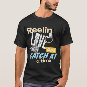 Sich verlieben, ein Fang nach dem anderen. Seepaar T-Shirt