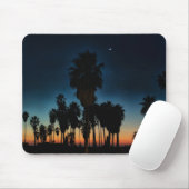 Sichelförmiger Mond und ein Stern auf Mousepad (Mit Mouse)