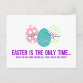 Sicher, um Eier in einen Korb zu legen Postkarte (Vorderseite)