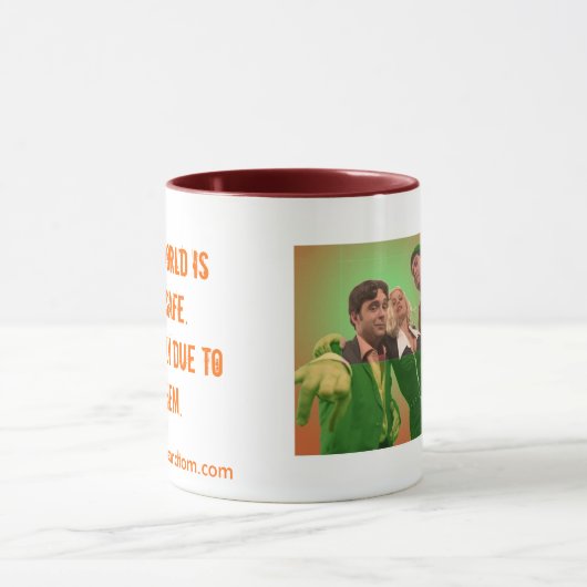 Sicherheits-Aussenseiter: SVI Internet-Comedyserie Tasse (Zentrum)