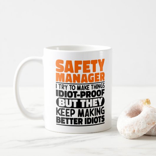 Sicherheitsmanager I Versuche, Dinge Lustig Zu Mac Kaffeetasse (Mit Donut)
