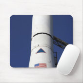 Sicht auf den Nasenkegel der Delta-IV-Rakete Mousepad (Mit Mouse)