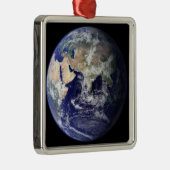 Sicht auf die Erde aus dem Weltall Silbernes Ornament (Rechts)