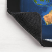 Sicht auf die ganze Erde mit Indonesien, Ozean Mousepad (Ecke)