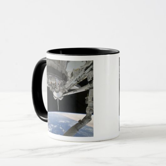 Sicht auf die Raumfähre-Entdeckung Tasse (Vorderseite Links)