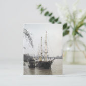 Sicht auf die Themse mit RRS Discovery Postkarte (Stehend Vorderseite)