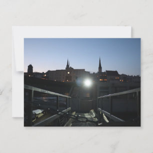 Sicht auf die Wasserburg Altstadt mit Schiff bei D Postkarte