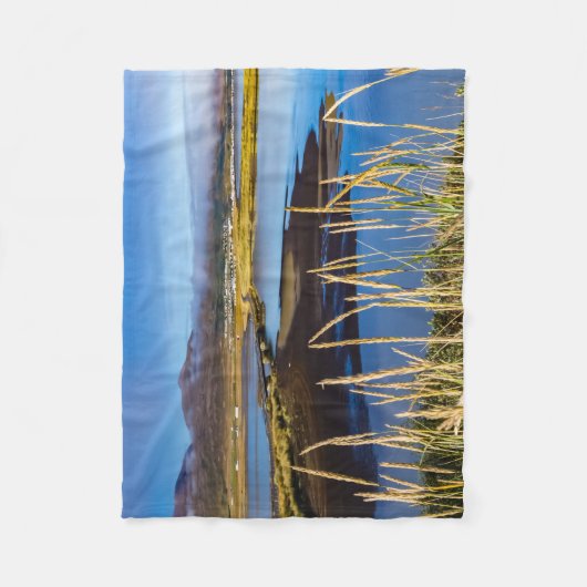 Sicht auf Saudarkrokur und Skagafjordur, Island Fleecedecke (Vorderseite)