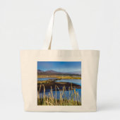 Sicht auf Saudarkrokur und Skagafjordur, Island Jumbo Stoffbeutel (Vorne)