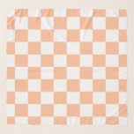 Sichtbare Quadrate pfirsich und weißes geometrisch Schal<br><div class="desc">Die karierten Quadrate pfirsichfarben das orange weiße geometrische Retromuster. Cooles geometrisches rechteckiges Muster in Retro. Vintage Fliesen weiß und pfirsichfarben hellorange modernes Schachbrett.</div>