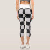 Sichtbare Schwarz-Weiß-Quadrate oder CUSTOM-FARBE Capri Leggings (Rückseite)