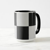Sichtbare Schwarz-Weiß-Quadrate oder CUSTOM-FARBE Tasse (VorderseiteRechts)