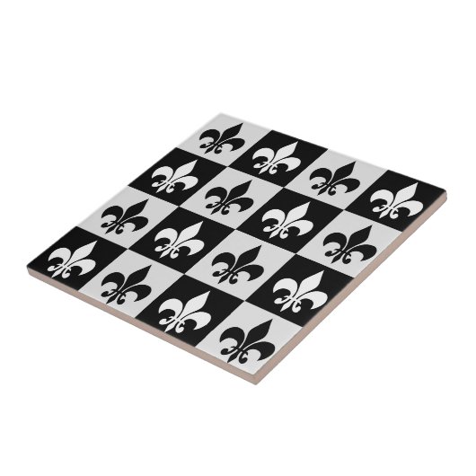 Sichtbares Schwarz-weißes Fleur-De-Lis-Muster Fliese (Seite)