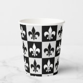 Sichtbares Schwarz-weißes Fleur-De-Lis-Muster Pappbecher (Rückseite)