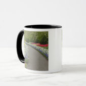 Sidewalk durch Tulpen und daffodils, 2 Tasse (Vorderseite Links)