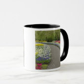 Sidewalk durch Tulpen und daffodils, 2 Tasse (VorderseiteRechts)
