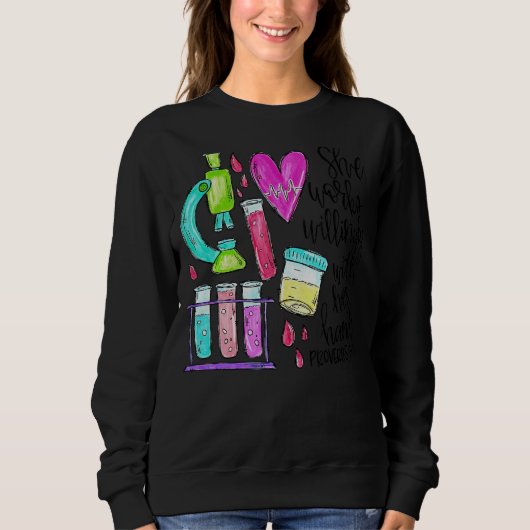 Sie arbeitet bereitwillig mit ihrem Labrador Tech Sweatshirt (Vorderseite)