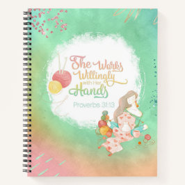 Sie arbeitet bereitwillig mit ihren Händen. Notizblock