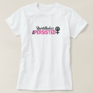 Sie beharrte auf dem T - Shirt der Frauen
