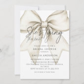 Sie binden das Brautparty des weißen Bowes Einladung (Vorderseite)