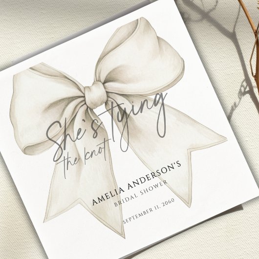 Sie binden das Brautparty des weißen Bowes Serviette