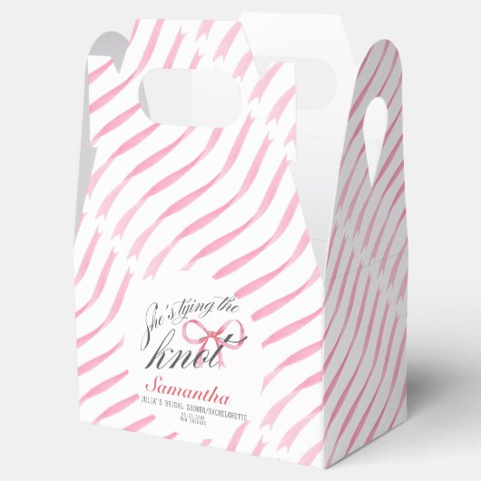 Sie bindet das Brautparty des Knot-Bow-Coquette Geschenkschachtel (Geöffnet)