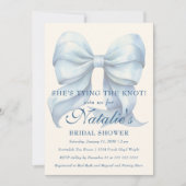 Sie bindet das Brautparty des Knotens Light Blue B Einladung (Vorderseite)