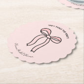 Sie bindet das Brautparty des weißen, rosafarbenen Untersetzer (angewinkelt)